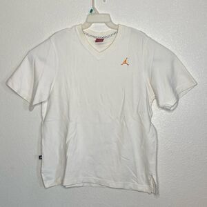 JORDAN Men’s White V Neck 100% Cotton T Shirt with Jumpman Logo Size L